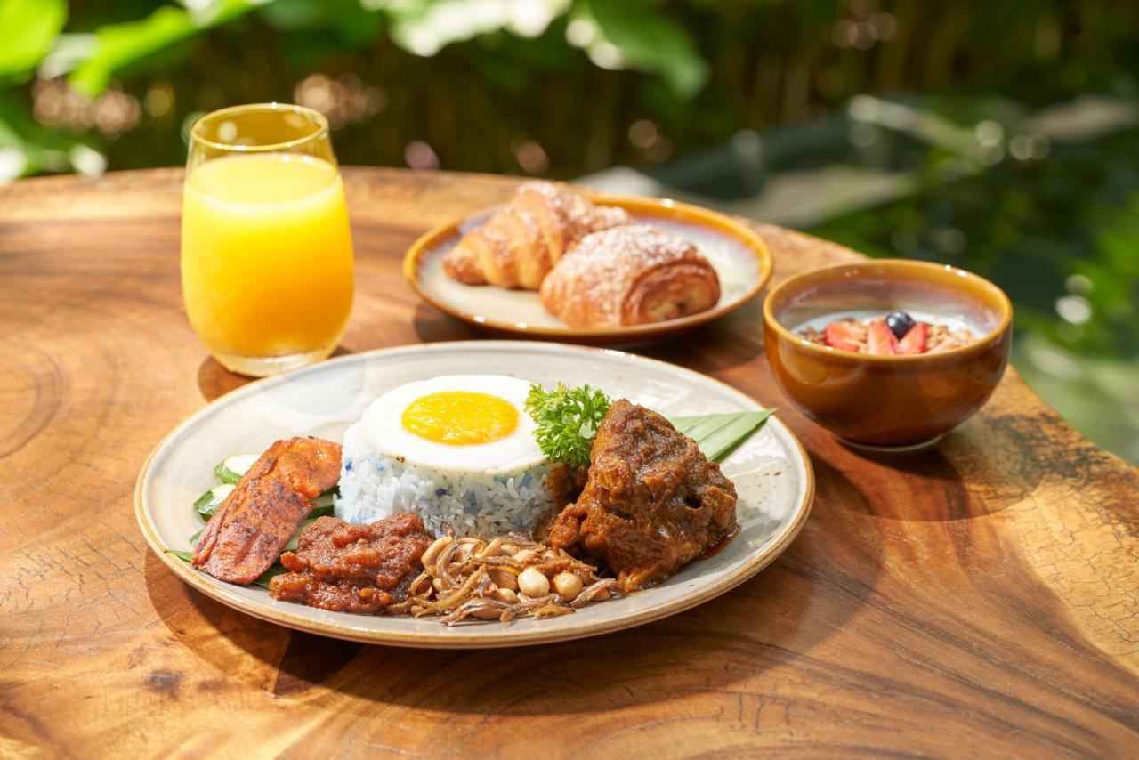 Khách sạn Quincy By Far East Hospitality (adults Only) 4*